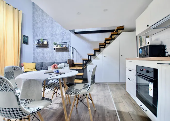 Studio Apartment By Hi5- Rozsa Street